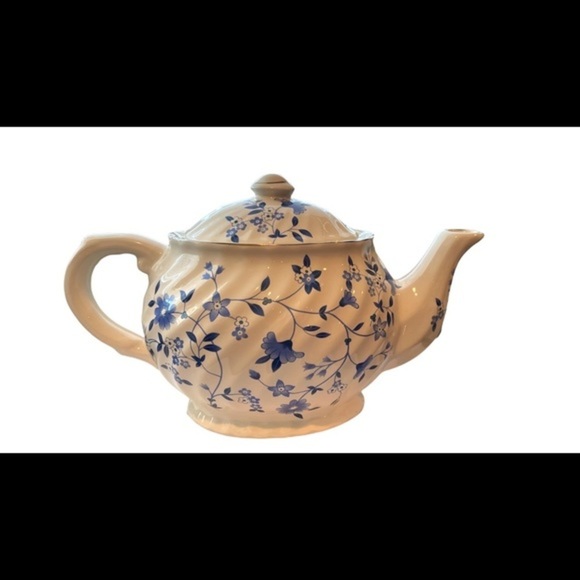 Royal Caldone Other - Royal Caldone Ceracraft Ltd. England Teapot Vtg Blue and White Floral.